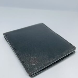 Luxury Bi-Fold Wallet – Classic Design for Men