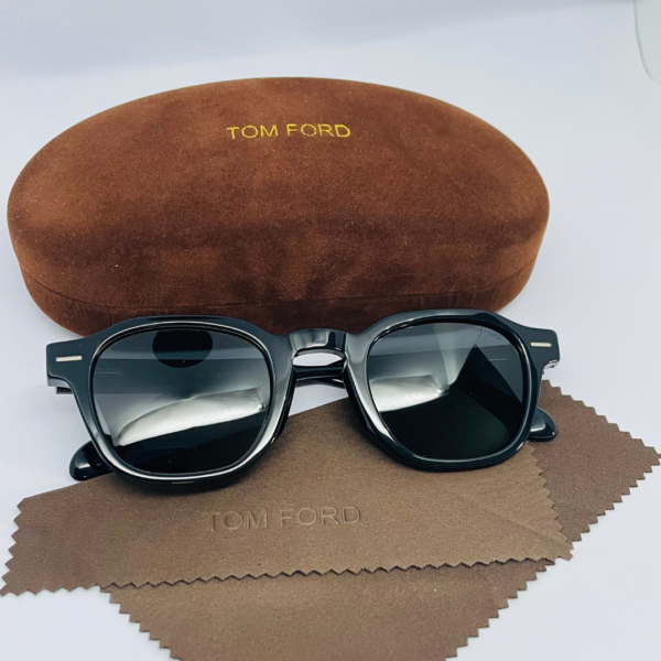 Polarized Sunglasses for Men – UV Protection, Stylish & Durable