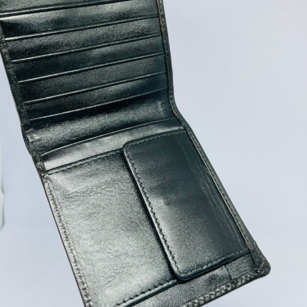 Luxury Bi-Fold Wallet – Classic Design for Men