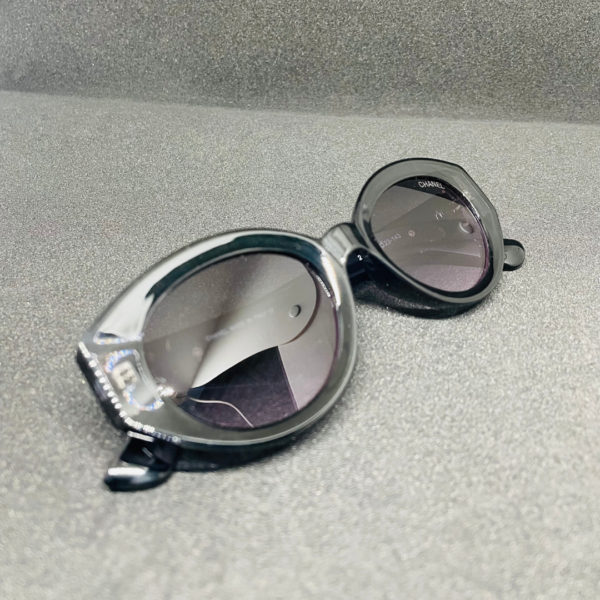 Durable women’s sunglasses for outdoor wear