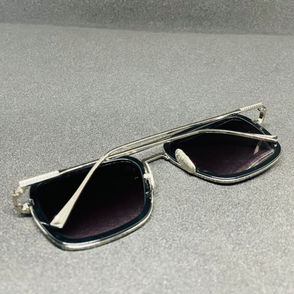 fashionable-oval-face-glasses.jpg Fashionable oval face shape glasses