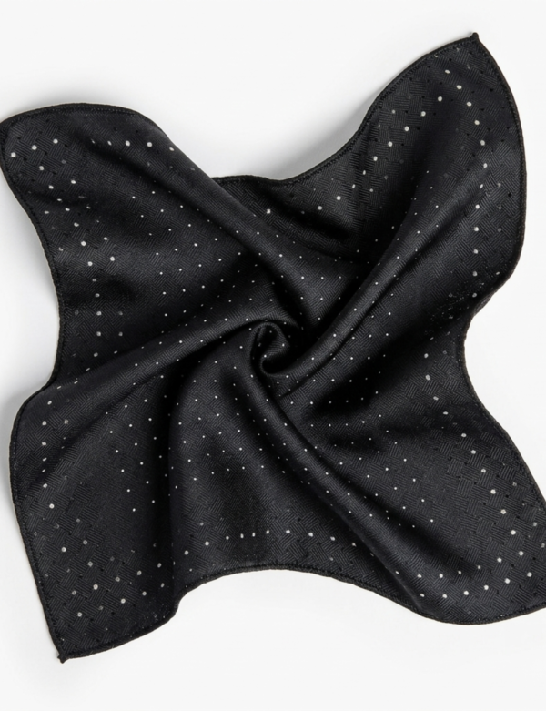 Luxury formalwear styling accessory