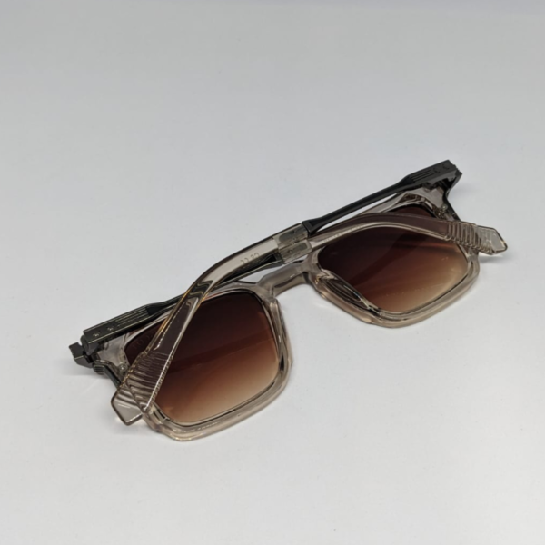 Men’s Stylish Square Sunglasses – Gradient Brown Lens, Transparent Frame, UV400 Protection Shades