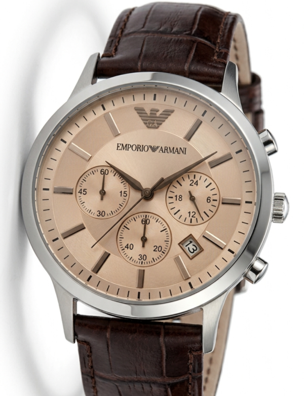 Close-up of champagne gold dial on Emporio Armani AR2433