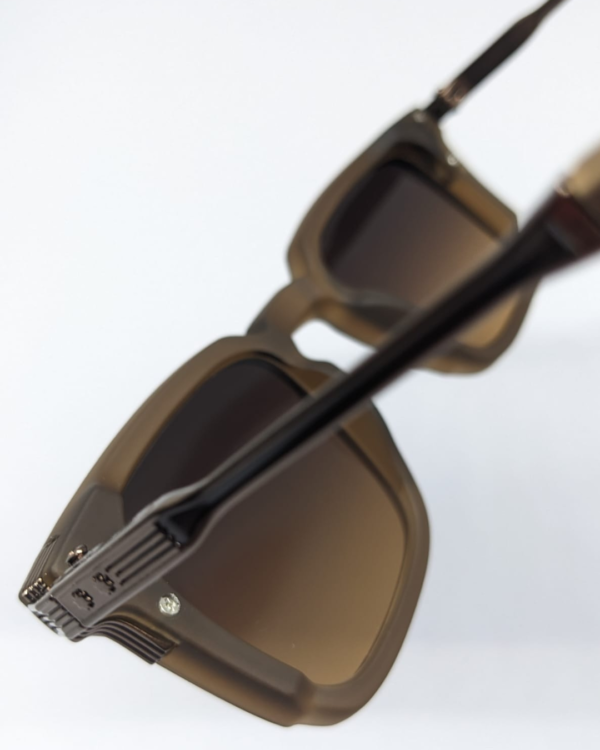 MIGNON FB (17) Square sunglasses with UV400 protection brown gradient lens for men
