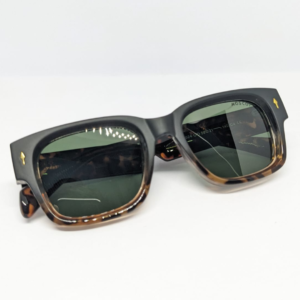 MIGNON FB (5) Front view of tortoiseshell square sunglasses with dark green lens