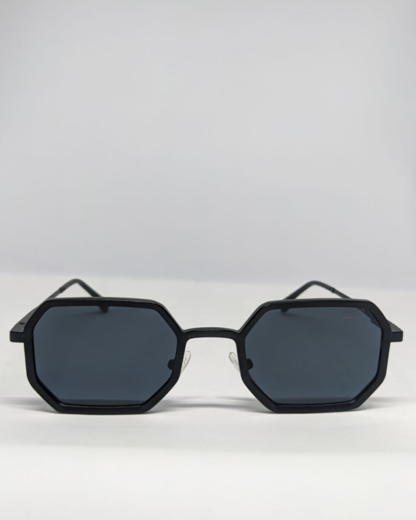 Untitled design(4) Front view of black octagonal sunglasses with aluminium alloy frame