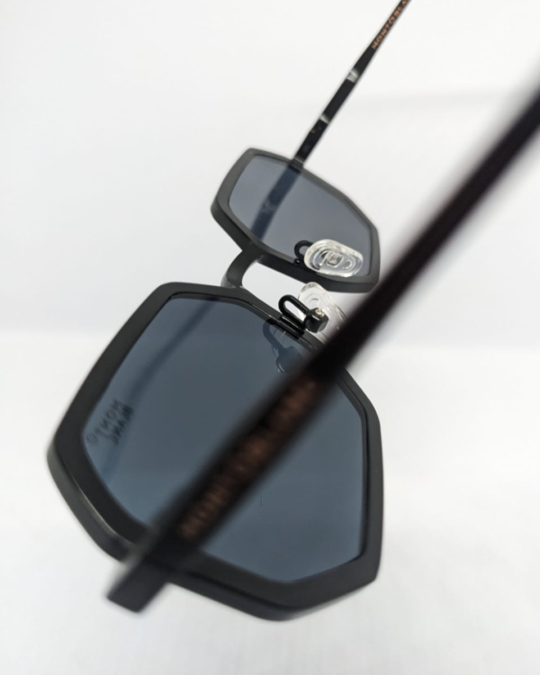 Untitled design(8) Lightweight aluminium frame octagonal sunglasses, side angle